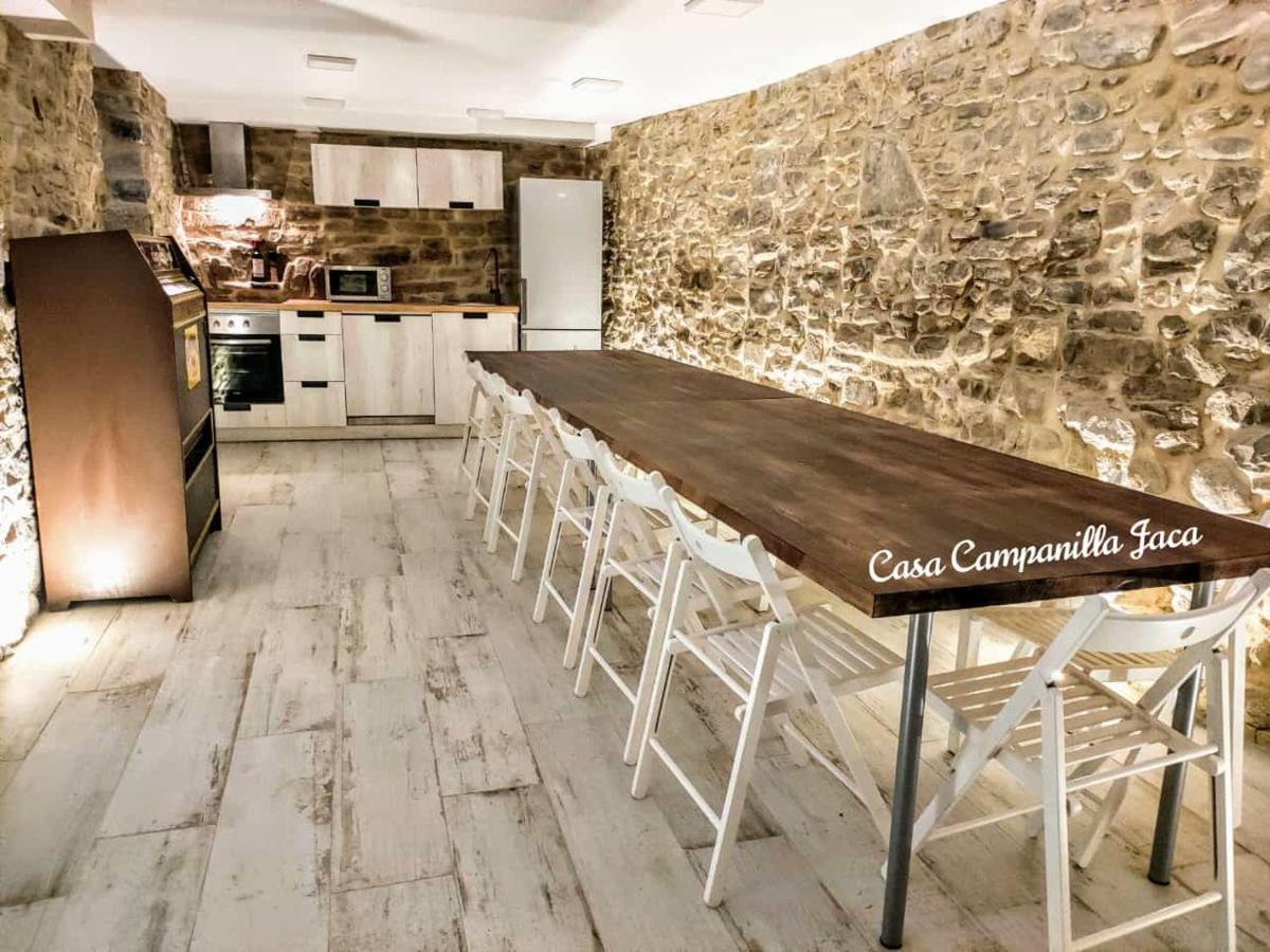 Casa Campanilla Jaca Otel Dış mekan fotoğraf